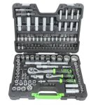 Mallette � outils de 113 pi�ces avec cl�s � douille galvanis�es � 12 points jbm 54036