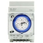 M�canique interrupteur horaire bidirectionnel 24 heures rail din avec r�serve de marche sul 181d 110 ...
