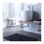 Meuble de salle bain à suspendre équipé d'un lavabo haut design blanc Meuble de salle bain à suspendre équipé d'un lavabo haut design blanc