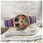 Montres pour ados avec bracelets arc - en - ciel multicolores, montre r�tro