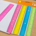 Shop - story - pack de 4 règles plates en plastique 30 cm multicolores idéal pour École et bureau Shop - story - pack de 4 règles plates en plastique 30 cm multicolores idéal pour École et bureau