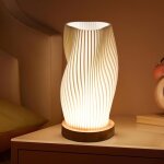 Petite lampe de chevet cr�ative moderne, abat - jour pla base bois, chaude ambiance romantique lumi�re ...