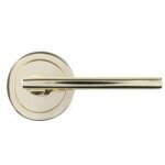 Poign�e droite avec rosace �65 mm en aluminium couleur laiton brillant (quincaillerie incluse)