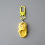 Porte - cl�s crocs mignon, pendentif multifonctionnel, cadeau original et amusant pour vendeur ambulant, ...