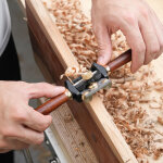 Rabot � main � base plate r�glable pour le travail du bois, pour le d�tourage d'angles et d'arcs.
