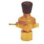 R�gulateur de gaz pour bouteilles jetables telwin 722120