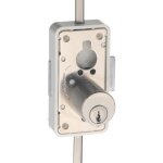 Serrure de meuble 3 points espagnolette 7061 - cylindre rond  22 mm - axe 20 mm - droite - junie gmbh ...