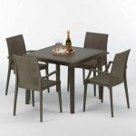 Table carr�e et 4 chaises color�es poly - rotin r�sine 90x90 marron