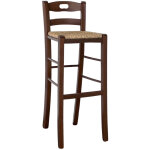 Okaffarefatto - tabouret en bois de noyer foncavec dossier h 80cm avec poigne et assise en paille Okaffarefatto - tabouret en bois de noyer foncavec dossier h 80cm avec poigne et assise en paille