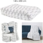 The home deco factory - plaid carreaux imitation fourrure xxl 140x200cm m6