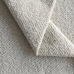 Tissu d'ameublement � bouclette ecru 145 cm
