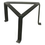 Tr�pied pour chemin�e feux triangulaire en fer forg� coloris noir - hauteur 17 x c�t� 30 cm