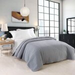 Woltu couvre - lit rembourré et matelassé, couverture de lit flannel double réversible 240x260cm, gris ... Woltu couvre - lit rembourré et matelassé, couverture de lit flannel double réversible 240x260cm, gris ...