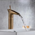 Bassin de comptoir de style europen tout en cuivre lavabo robinet en verre de vin salle de bain antique ...