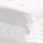 L'effet papillon - boutis de lit gaze de coton chantilly L'effet papillon - boutis de lit gaze de coton chantilly