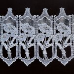 Brise bise macram� au bouquet fleuri ecru 60x45 cm