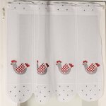 Brise bise aux broderies de poules bordeaux 58x 45 cm