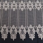 Brise bise en macram� au style ornemental ecru 30x120 cm