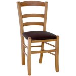 Chaise paysanne en bois de noyer clair avec assise rembourre en similicuir marron