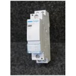 Contacteur 25a 2f 230v hager esc225