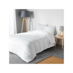 Promo linge - couette d'été ? couette légère et fine 170 gr / m² - 240x220cm Promo linge - couette d'été ? couette légère et fine 170 gr / m² - 240x220cm