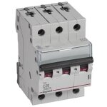 Disjoncteur 3p c 20a 6ka ac s303 tx3 403546