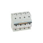 Disjoncteur dx 25ka arrive haute et dpart bas  vis 4p 400v - 32a - courbe d - 6 modules - 409849 ...