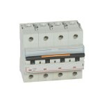 Disjoncteur dx 25ka arrive haute et dpart bas  vis 4p 400v - 32a - courbe c - 6 modules - 409797 ...