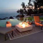 Brasero au gaz de table ext�rieur ? plateau en porcelaine marbre blanc ? dimensions 107 x 107 x h35, ...