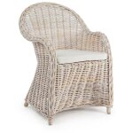 Fauteuil avec nouveau coussin blanc en fibres naturelles