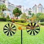 Girouette metallique - bicycle ? r�siste aux intemp�ries ? effet antique ? tr�s belle d�coration de jardin ...