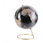 Globe terrestre noir et or