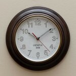 Chehoma - horloge murale bois fonc� manguier 28cm