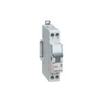 Interrupteur - inverseur modulaire interrupteur contact no + nf 250v - 1 module - 412904 legrand