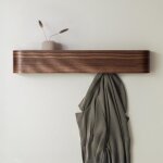 Kazai. - porte - manteau mural � toke � au design moderne, avec crochets dissimul�s et panneau en bois ...