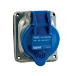 Prise fixe hypra ip44 32a - 200v � 250v - 2p + t - m�tal legrand