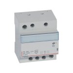 Legrand - transformateur de scurit 230v vers 12v ou 24v - 25va 4 modules 413096