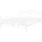 Lit double métallique blanc 160 x 200 cm en fer forgé avec sommier à lattes inclus style romantique pour ... Lit double métallique blanc 160 x 200 cm en fer forgé avec sommier à lattes inclus style romantique pour ...