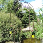 Lmoulin - arche de jardin treillage en fer vieilli tubes ronds petit modèle + 4 supports poteaux à enfoncer ... Lmoulin - arche de jardin treillage en fer vieilli tubes ronds petit modèle + 4 supports poteaux à enfoncer ...