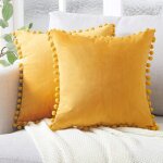 Lot de 2 coussins velours pompons housse de coussin d�co uni 45x45 cm jaune