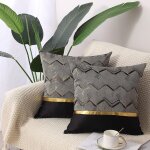 Rapanda - lot de 2 housses de coussin d�coratives en cuir noir et dor� 45 x 45 cm motif patchwork jacquard ...