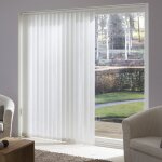Lot de 9 lamelles verticales 127mm tamisantes pour store californien - blanc - l12, 7 x h260cm Lot de 9 lamelles verticales 127mm tamisantes pour store californien - blanc - l12, 7 x h260cm