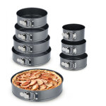 Lot moules  charnire, 8 plats, diamtre: 14 / 16 / 18 / 20 / 22 / 24 / 26 / 28 cm, inoxydables, antiadhsifs ...