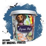 10 kg de caroube lyra pet dans un tonneau de 30 l