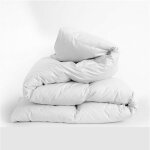 Couette blanche 4 saisons 240x260 cm 500 grs