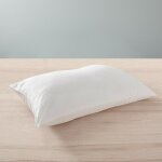 Oreiller 45 x 70 cm blanr�ve gamme polycoton 'confort' trait� anti acarien soft & care