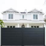 Portail aluminium coulissant plein en kit dimension l. 3000 (entre piliers) x h. 1500 mm gris (ral 7016) ...
