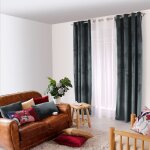 Homemaison - rideau uni en velours gris clair 140x240 cm Homemaison - rideau uni en velours gris clair 140x240 cm