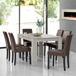 Table � manger ch�ne blanc 140 x 90 cm avec 6 chaises marron [en. casa]