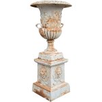 Biscottini - vase ancien avec base en fonte finition blanc antique Biscottini - vase ancien avec base en fonte finition blanc antique